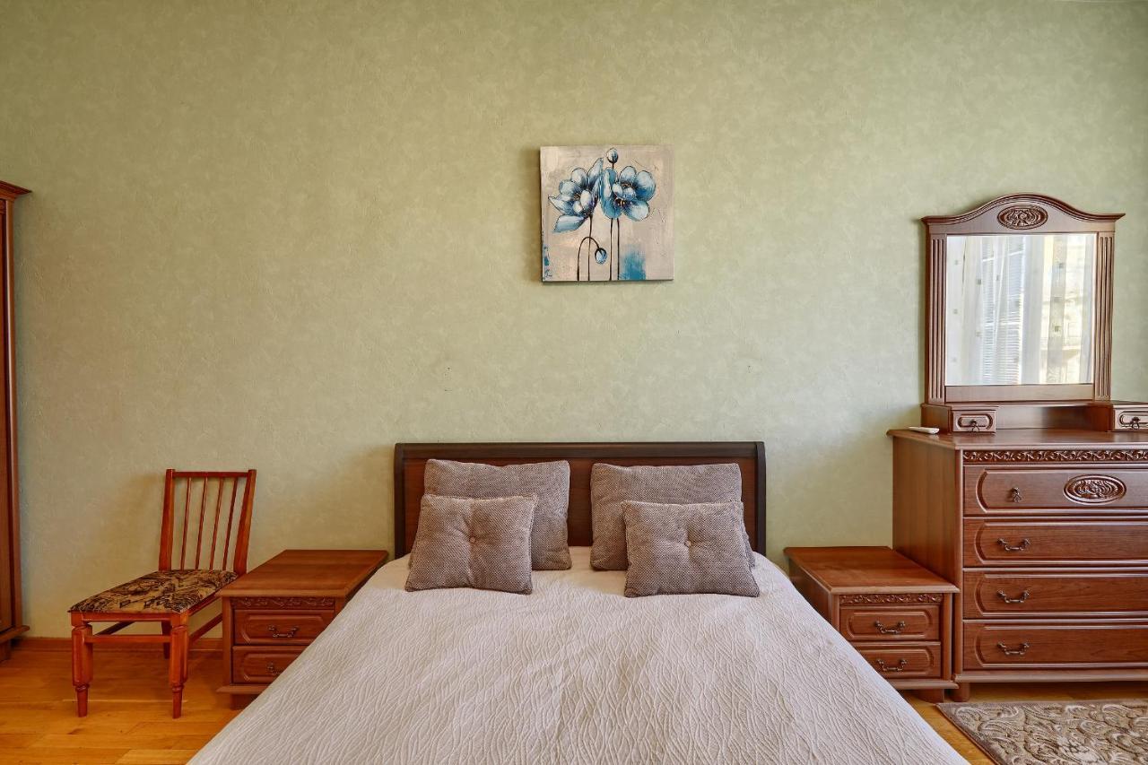 Apartment Near Lva Tolstoho Square كييف المظهر الخارجي الصورة
