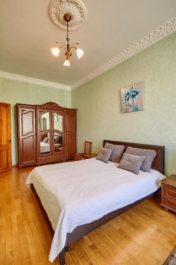 Apartment Near Lva Tolstoho Square كييف المظهر الخارجي الصورة