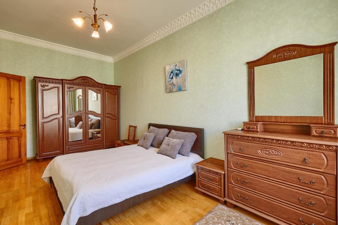 Apartment Near Lva Tolstoho Square كييف المظهر الخارجي الصورة
